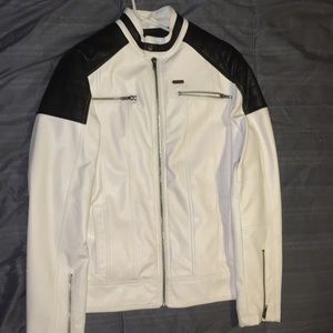 ‼️Leather jacket brand By Guess‼️